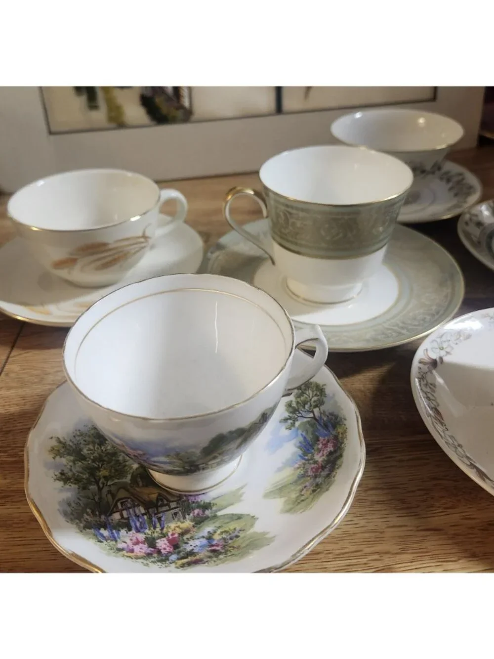 6 Sets Mismatched China Tea Cups & Saucers, Green & Gold
